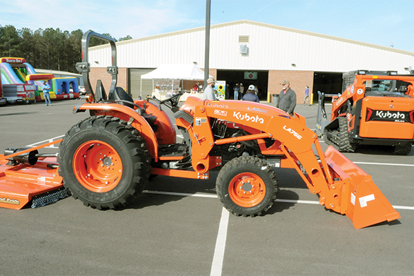 ExpoTractor031826