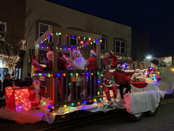 Scenes from Light Up Ellijay