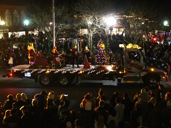 Scenes from Light Up Ellijay