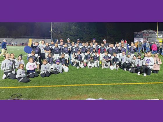 Gilmer’s fifth-grade football players, cheerleaders and coaches