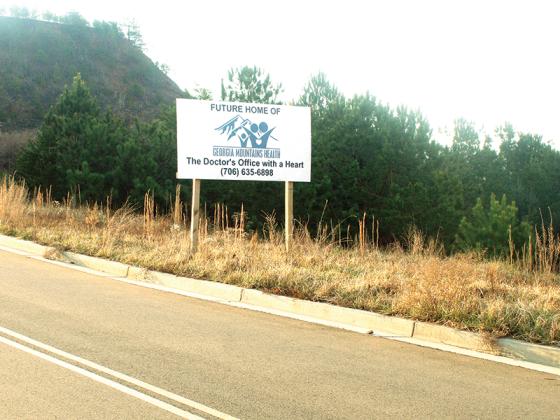 A Georgia Mountains Health facility that combines the health care provider’s local medical and dental offices will soon be built on Cinema Drive in East Ellijay. 