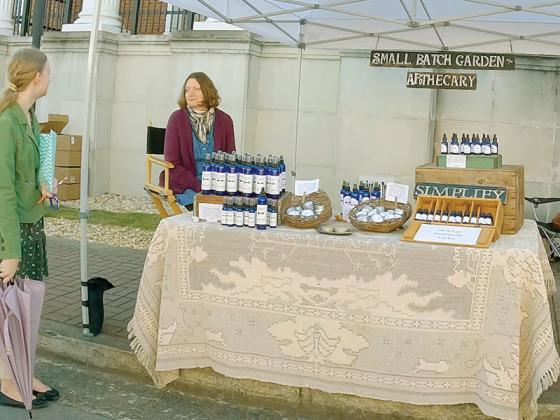 Apple Arts on the Square