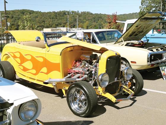 Apple Festival car show