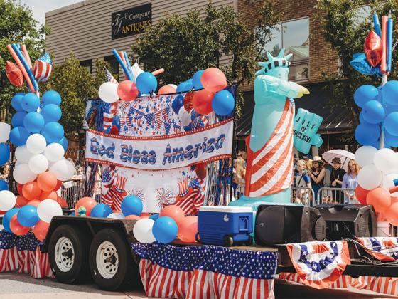 God bless America! (@photosbylindsayann)
