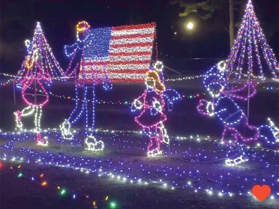 The Holiday Lights of Ellijay show, now in its second year, displays more than 2 million colored lights and has over 100 displays. It is a walking tour at the Lions Club Fairgounds with an entry fee of $10, with kids 12 and under getting in free. (Holiday Lights of Georgia photo)