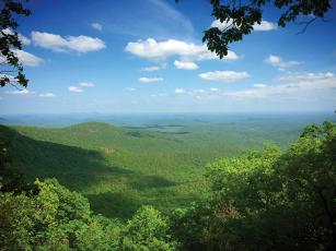 Owen’s Vista is among the many scenic sites on the Georgia portion of the Benton MacKaye Trail. 